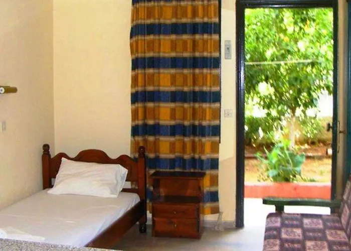 Flamingo Corfu 3* Moraitika